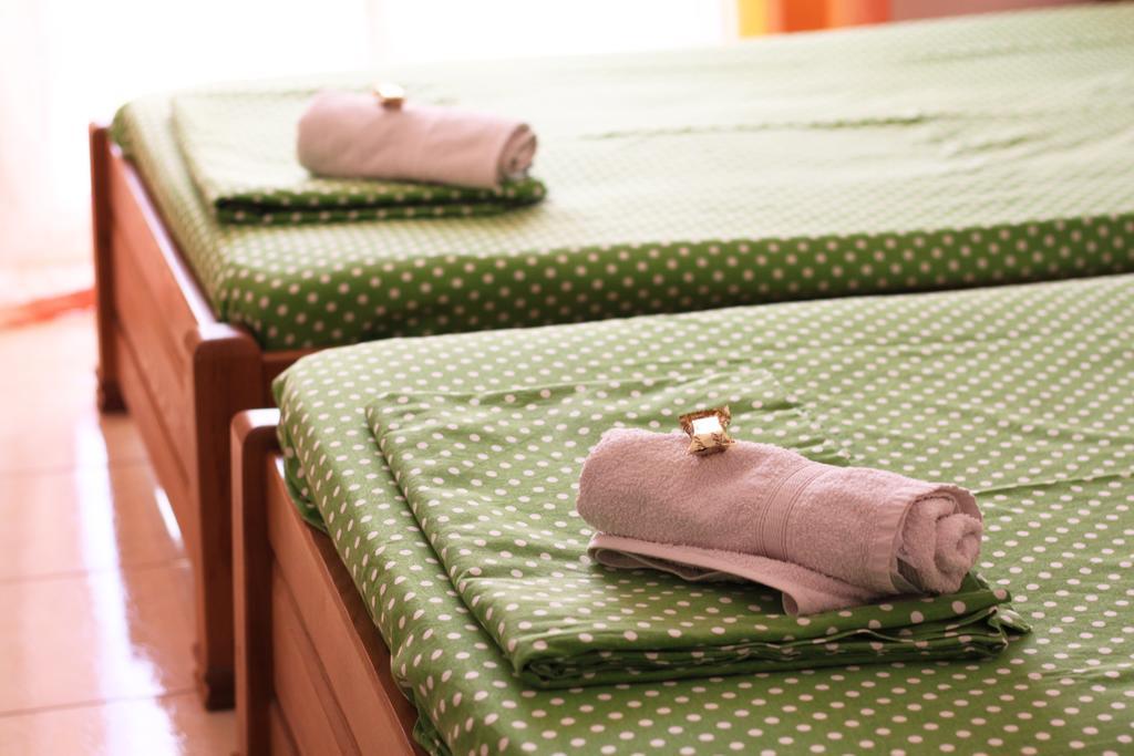 Guesthouse Sun Hostel بودفا المظهر الخارجي الصورة